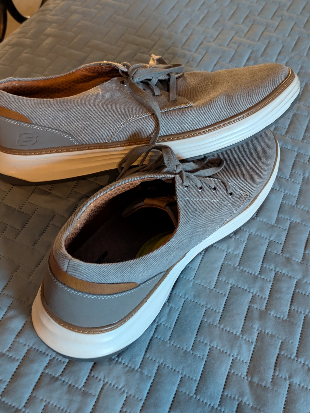 Skechers Wide Fit Memory Foam Men’s Gray Canvas Lace-Up Sneakers with White Sole